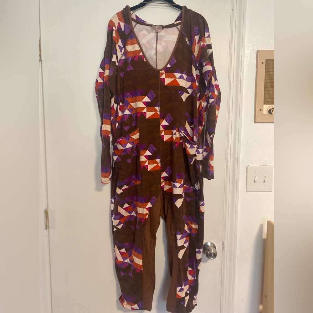 FP Movement Hot Shot Long-sleeved Printed Onesie - Size Medium - Picture 5 of 11